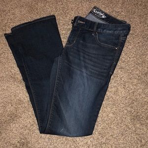 Express Barely Boot Zelda Jeans
